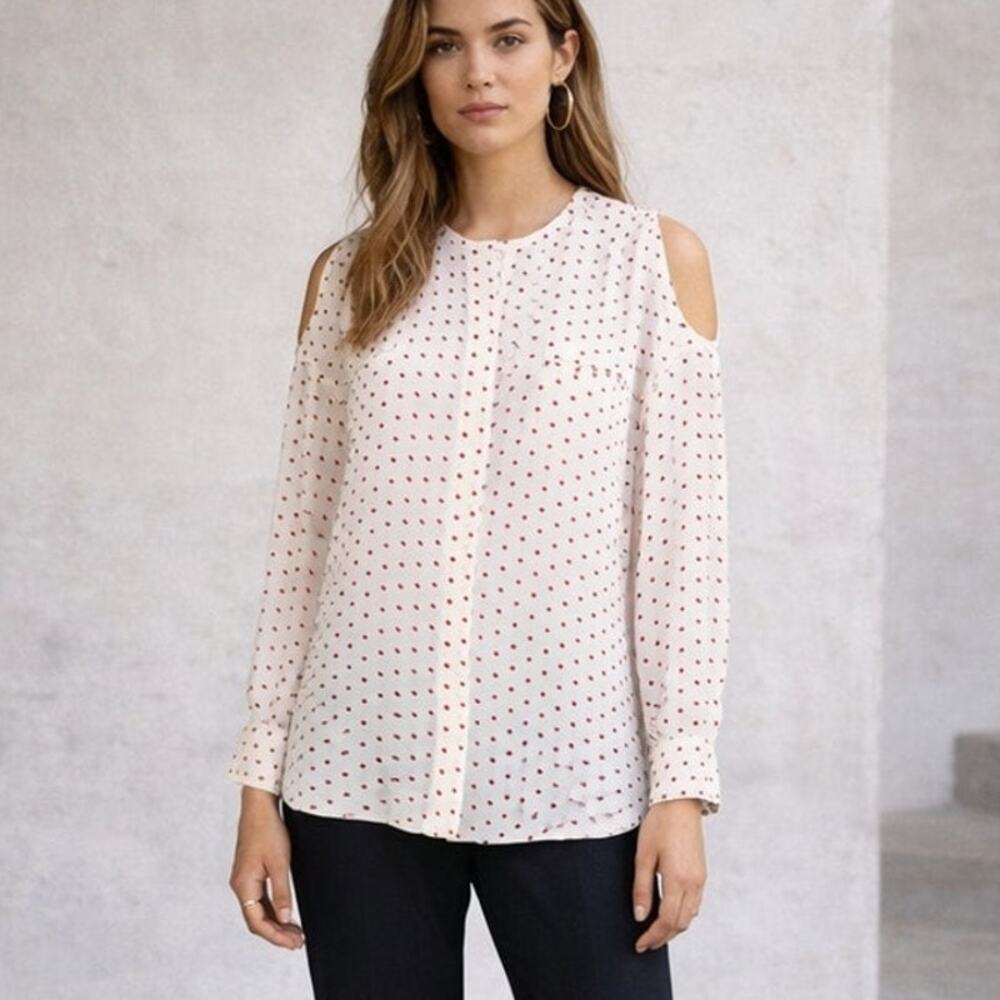 Camilla and Marc Women's cold shoulder Blouse light beige polka dot fits Large